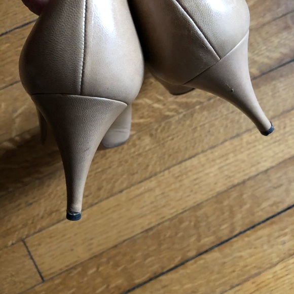 Like New Pink Leather Pumps with Gold Detail- Made in Italy size 10 - Picture 5 of 6